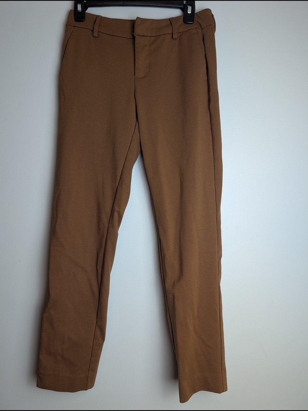 Liverpool Slim Straight Chinos in Camel